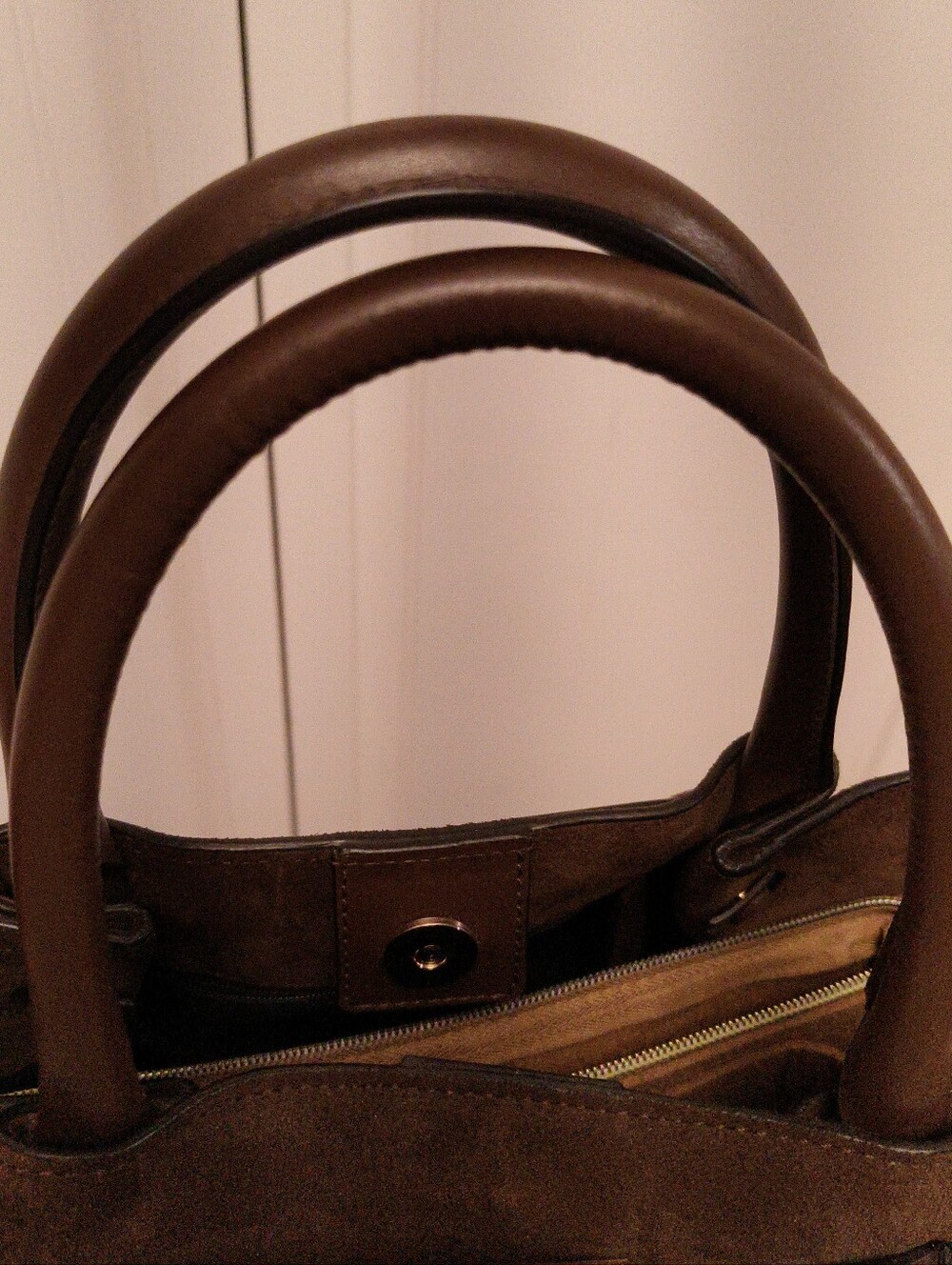 *BEST PRICE ONLINE*  Demellier Midi Mocha Suede Purse NWOT with Bonus organizer! - Picture 7 of 12